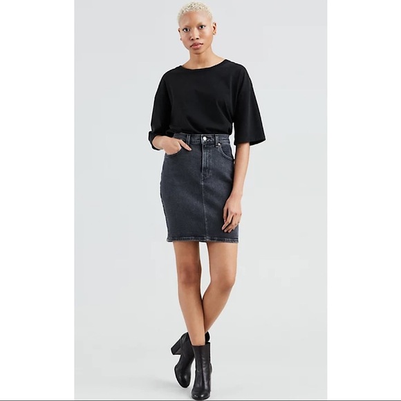 Levi’s Faded Black Midi Denim Skirt - Picture 1 of 12